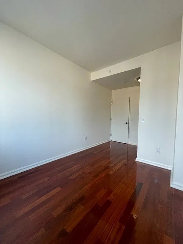 515 West 52nd Street - Photo 3