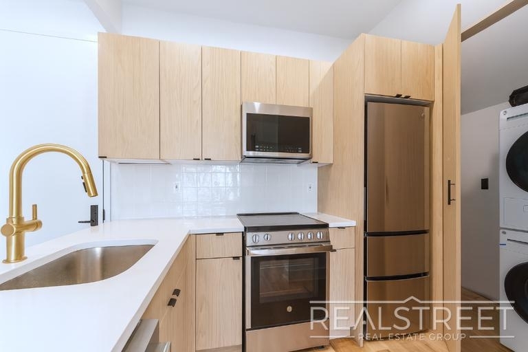 339 Herkimer Street - Photo 2