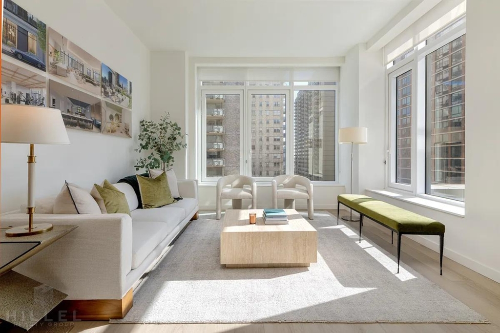 E 39th St - Photo 4