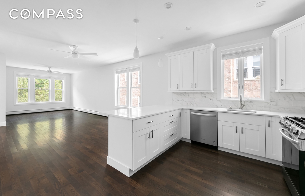 83rd Street - Photo 6