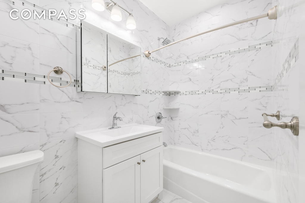 83rd Street - Photo 4