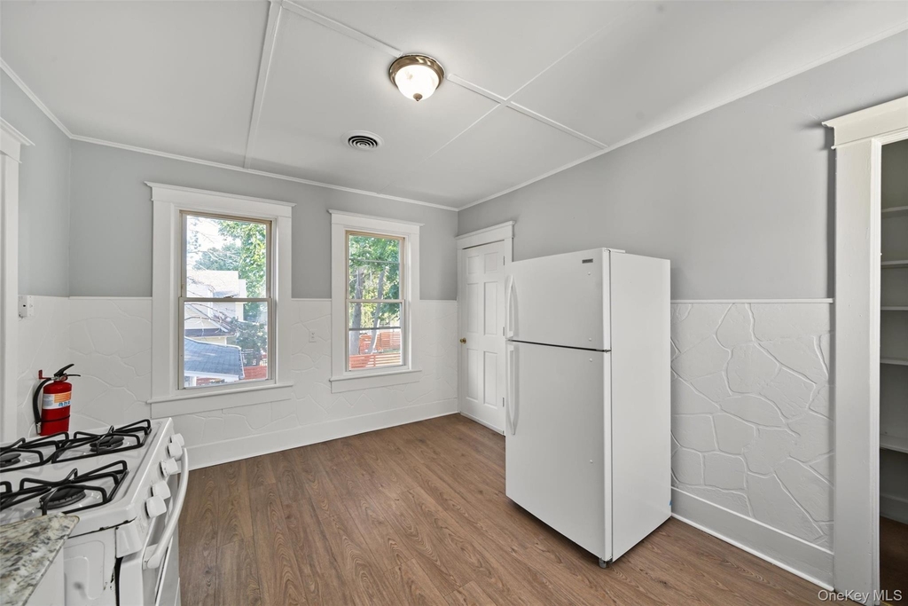 18 Chestnut Street - Photo 6