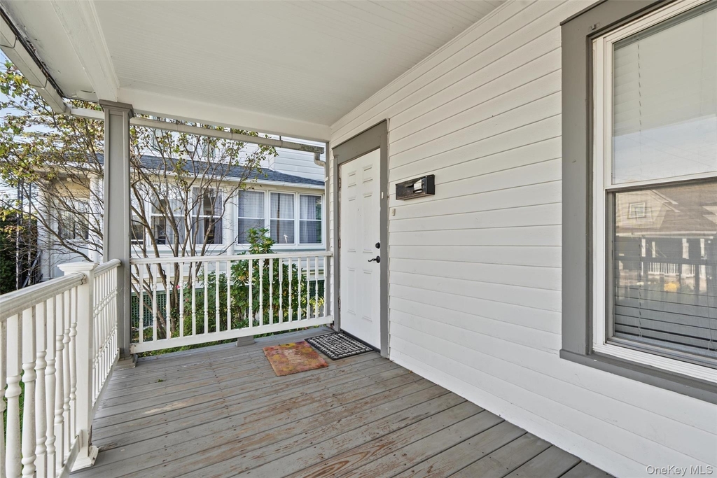 18 Chestnut Street - Photo 2