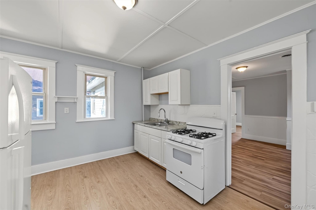18 Chestnut Street - Photo 5