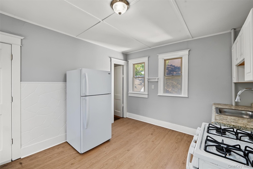 18 Chestnut Street - Photo 9