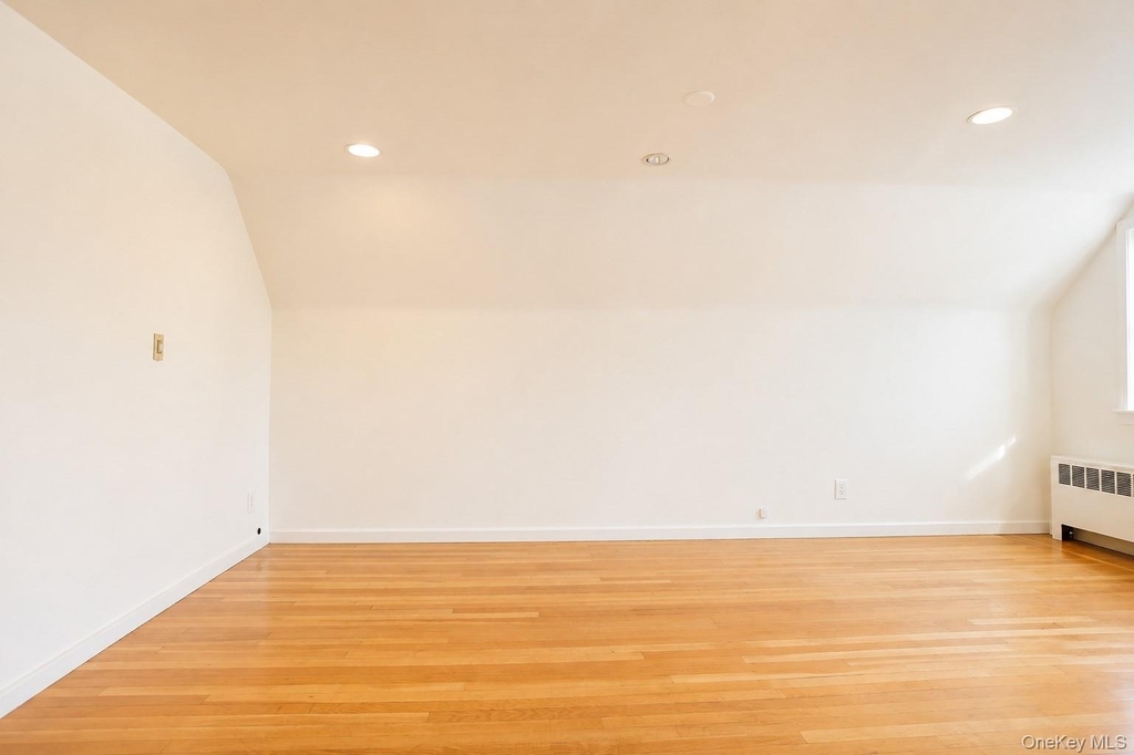 545 E Park Avenue - Photo 5