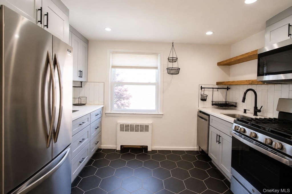 545 E Park Avenue - Photo 13
