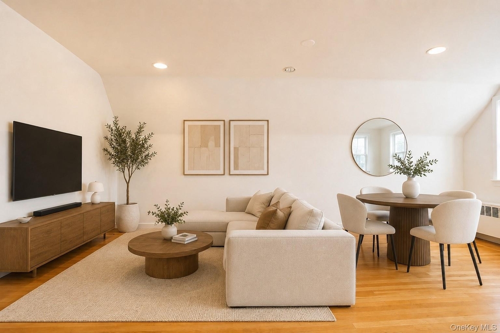 545 E Park Avenue - Photo 4