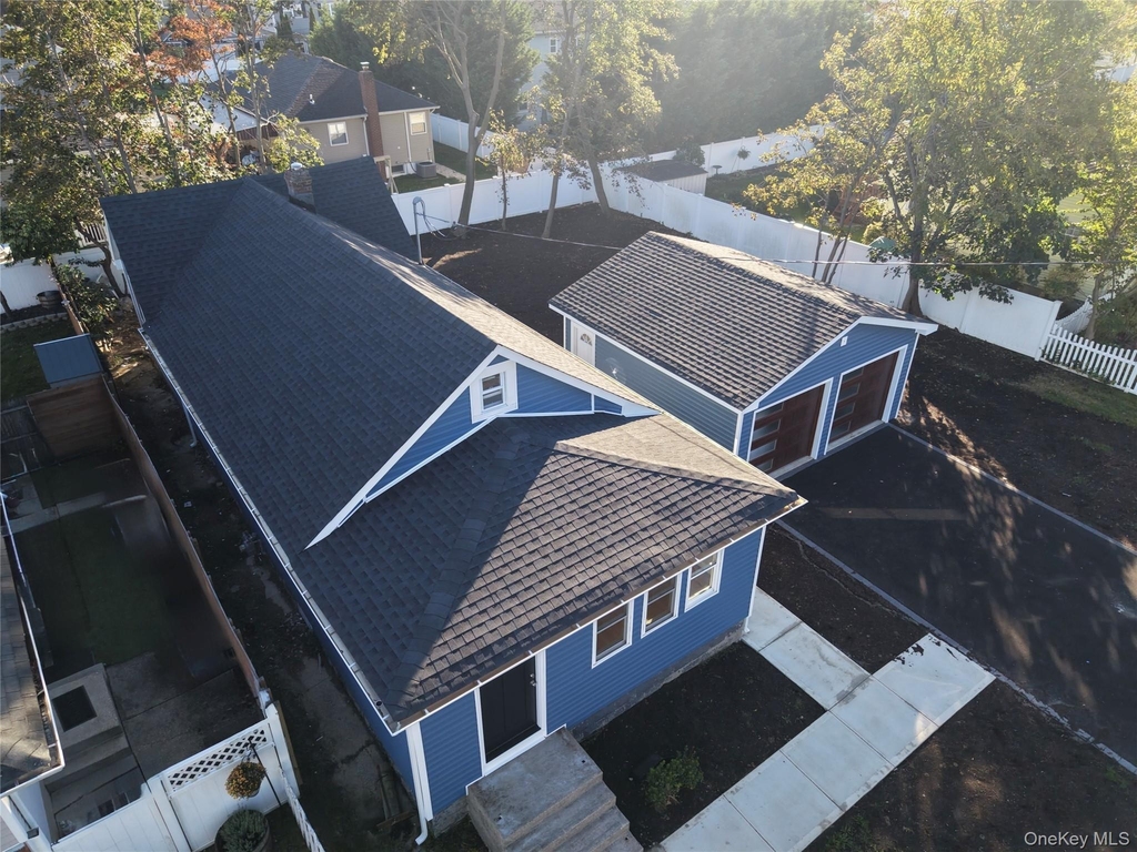 11 45th Street - Photo 2