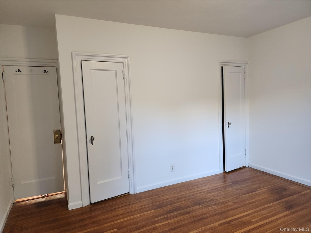 77-20 Austin Street - Photo 15