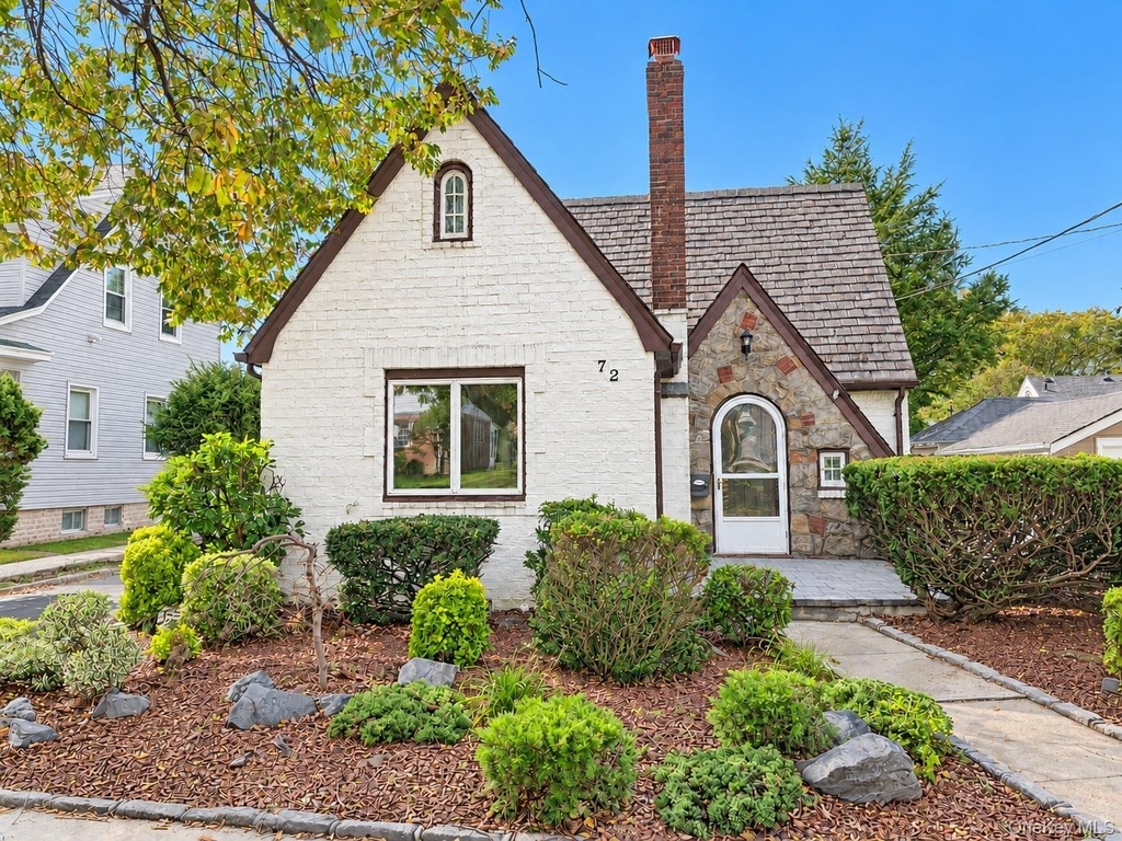 72 Primrose Avenue - Photo 0