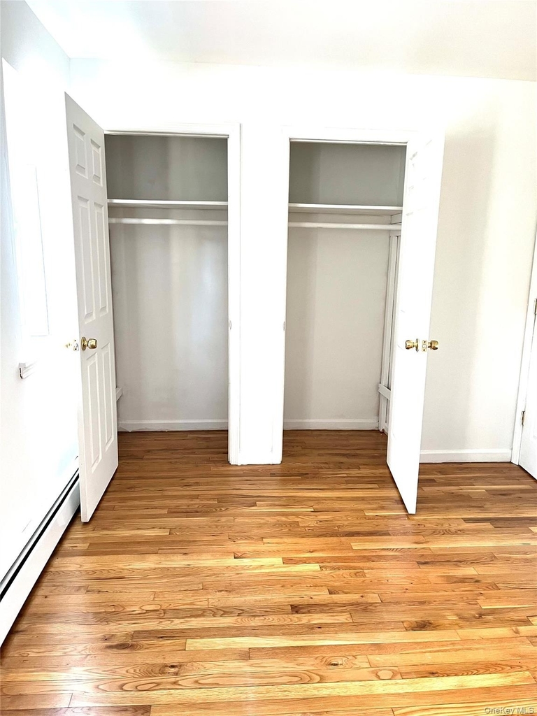 82-81 88th Pl - Photo 1