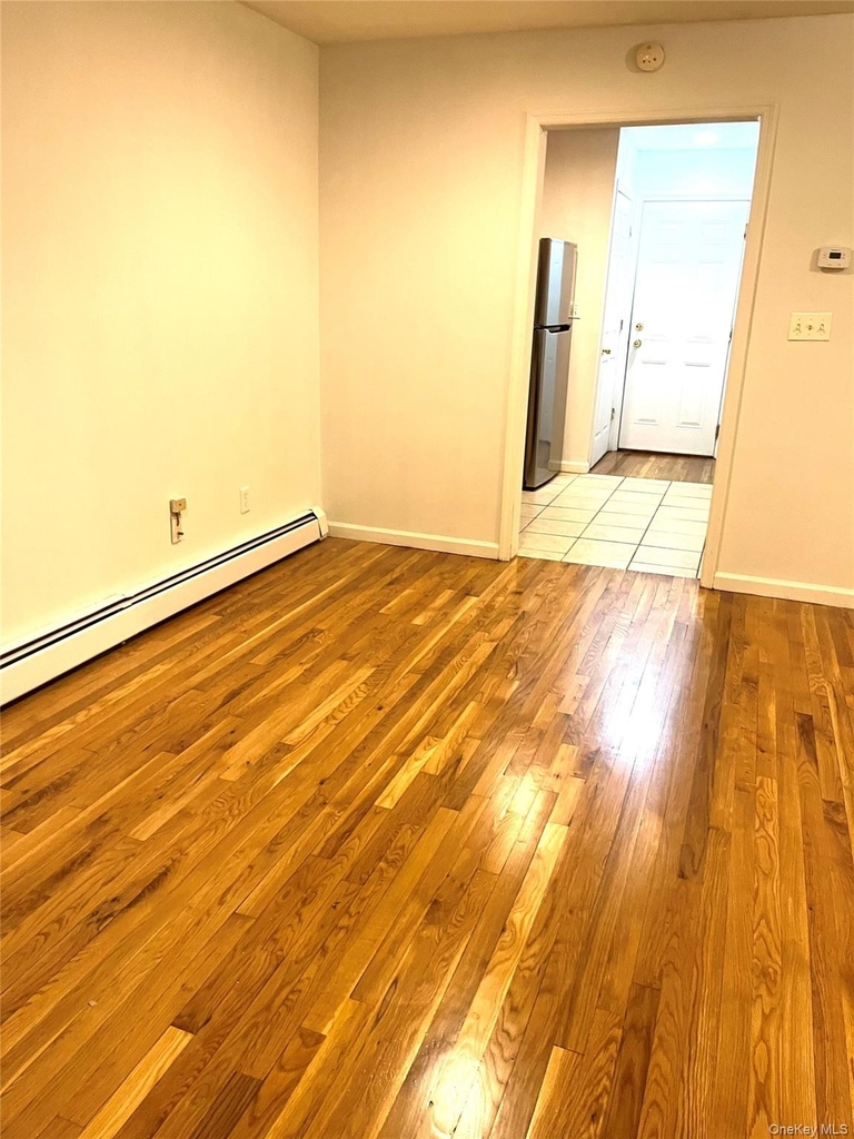 82-81 88th Pl - Photo 10