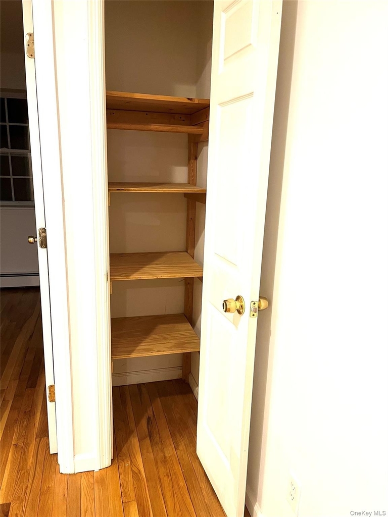 82-81 88th Pl - Photo 7