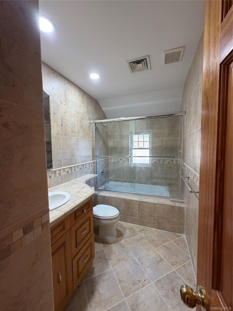 245-47 60th Little Neck Avenue - Photo 3