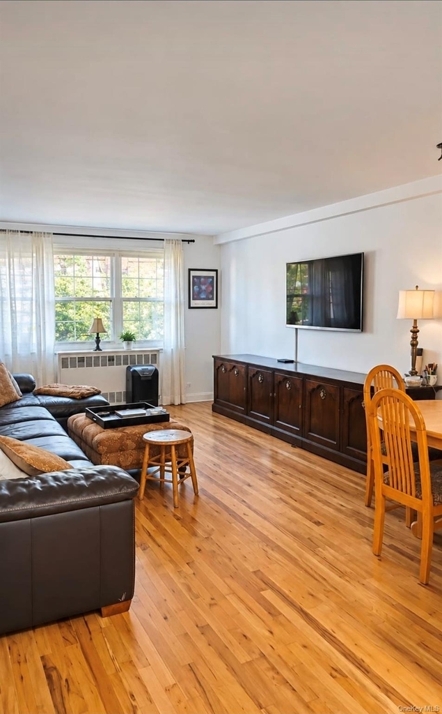 601 Chestnut - Photo 3