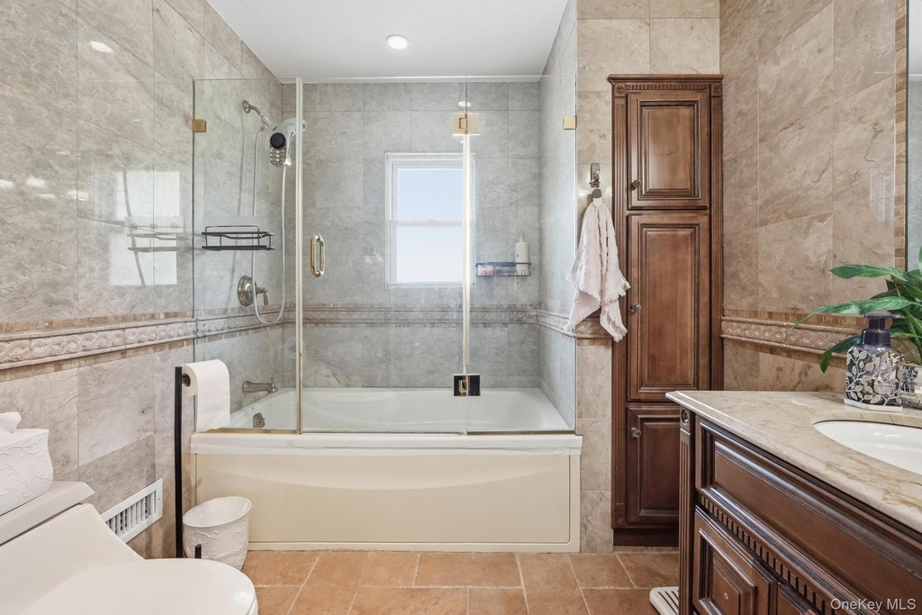 47 Orange Dr - Photo 19