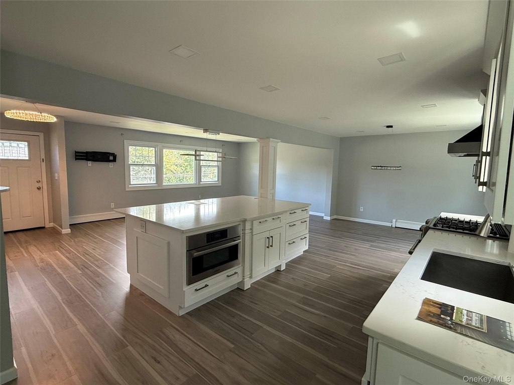 3123 Douglas Drive - Photo 8
