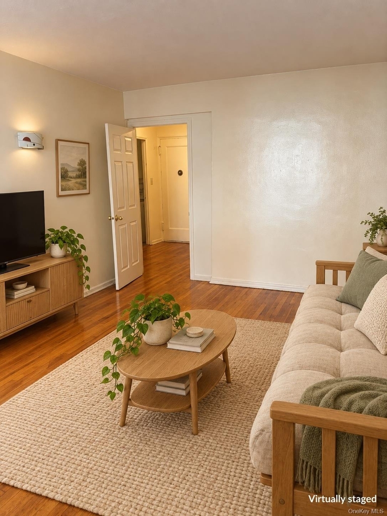 33-25 81 Street - Photo 6