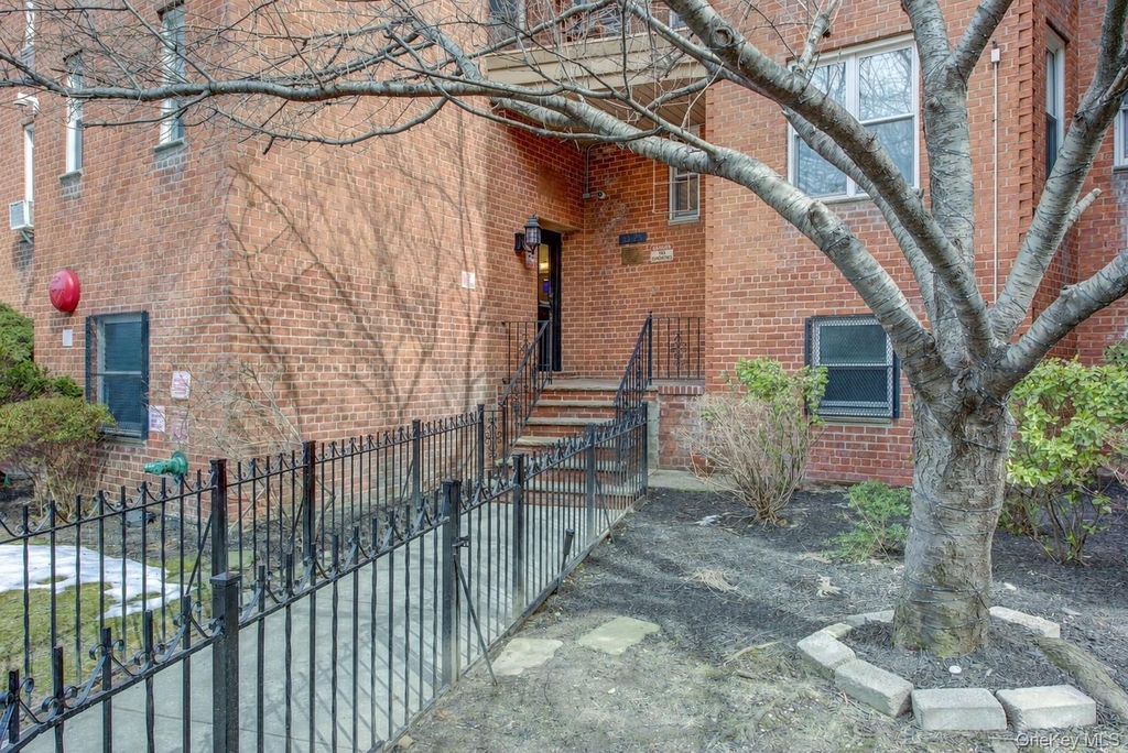 33-25 81 Street - Photo 0