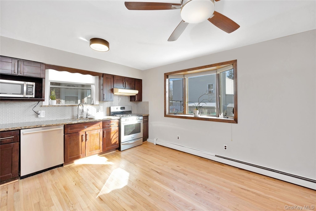 14830 11th Avenue - Photo 4