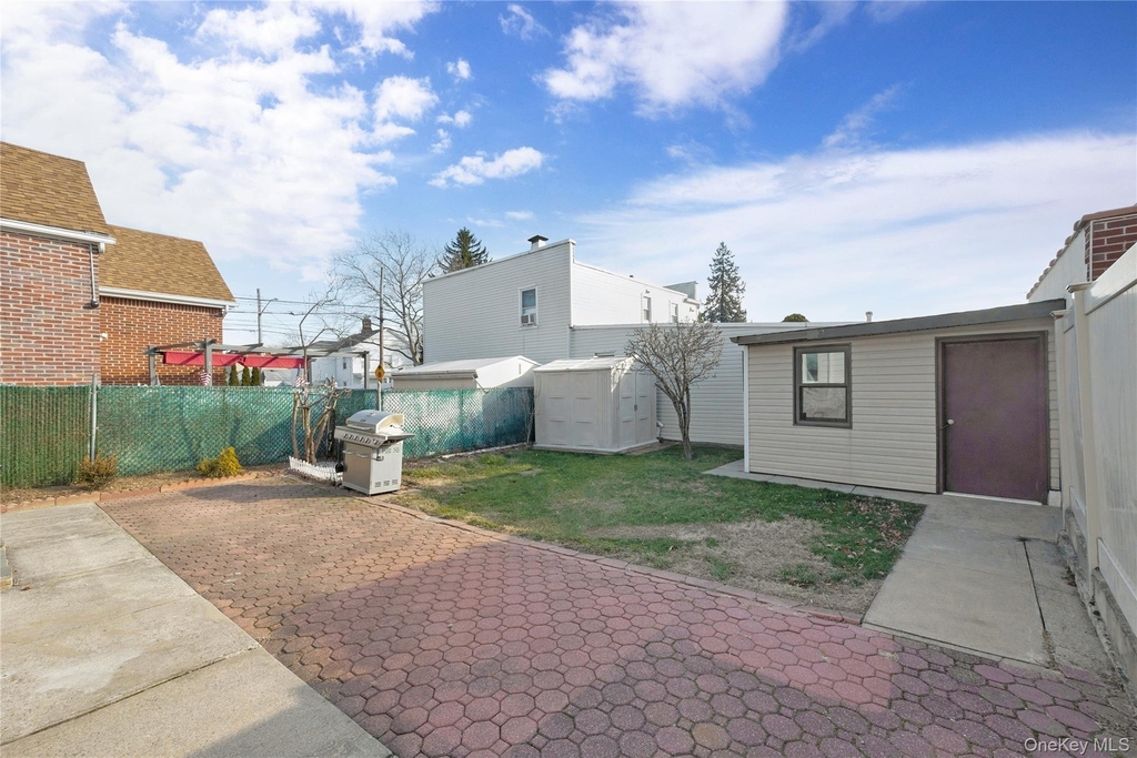 14830 11th Avenue - Photo 12