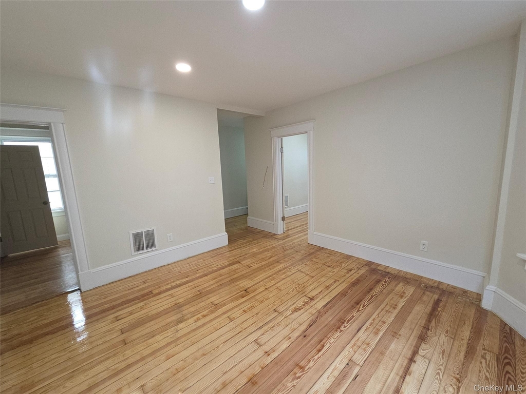 16 Gray Street - Photo 2