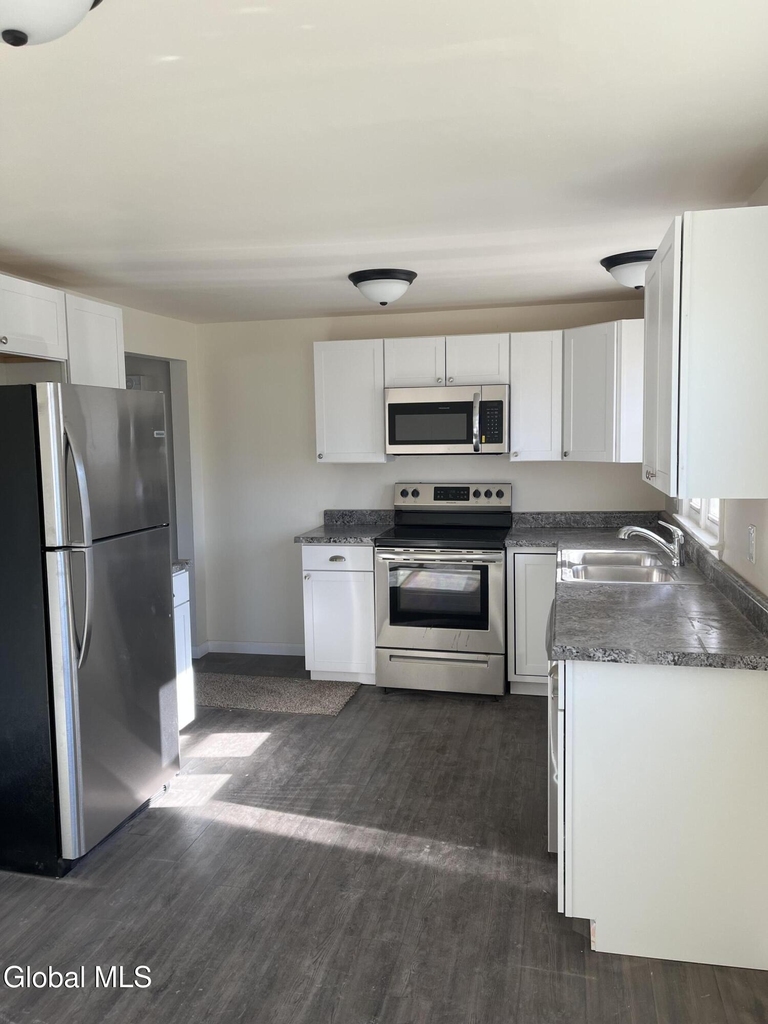 7 Bayberry Drive - Photo 4