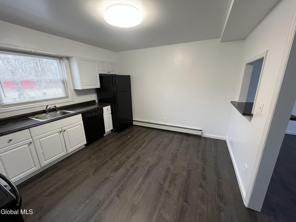 11-21 Ashdown Road - Photo 2