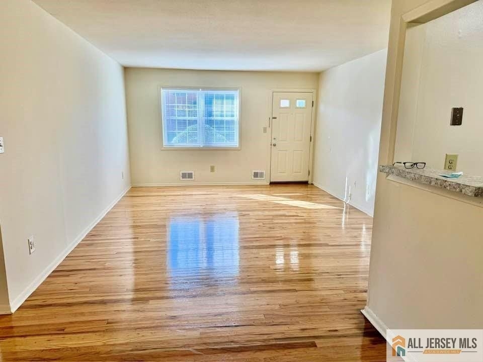 25 Cyprus Lane - Photo 0