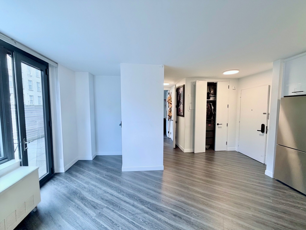 250 East Houston Street - Photo 6