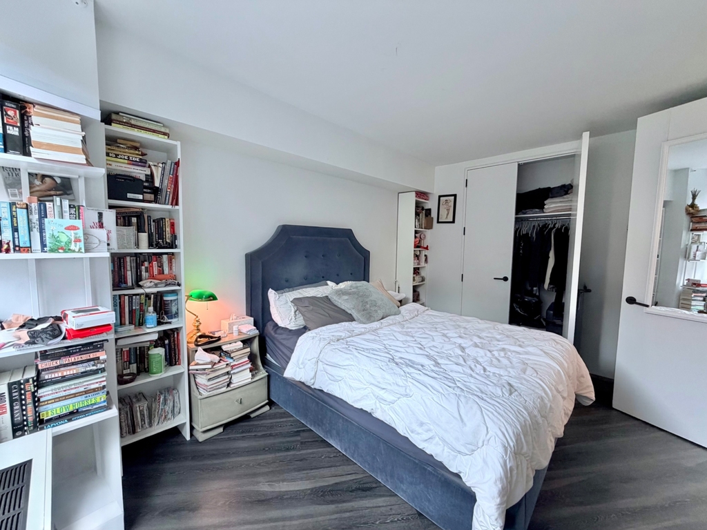 250 East Houston Street - Photo 8