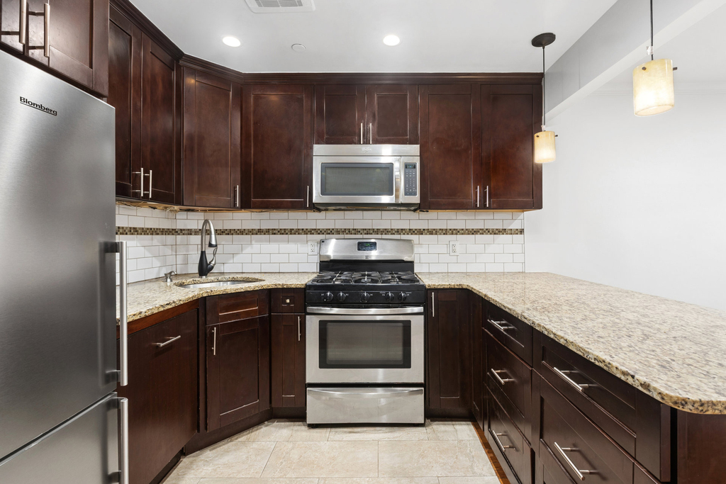 253 W 139th Street - Photo 2