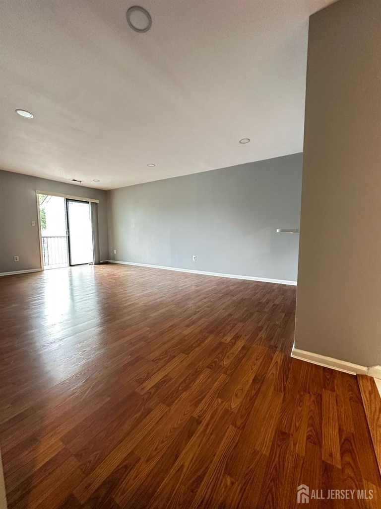 701 Woodbridge Commons Way - Photo 18
