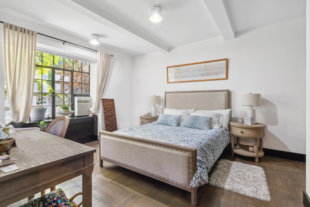 25 Monroe Place - Photo 2