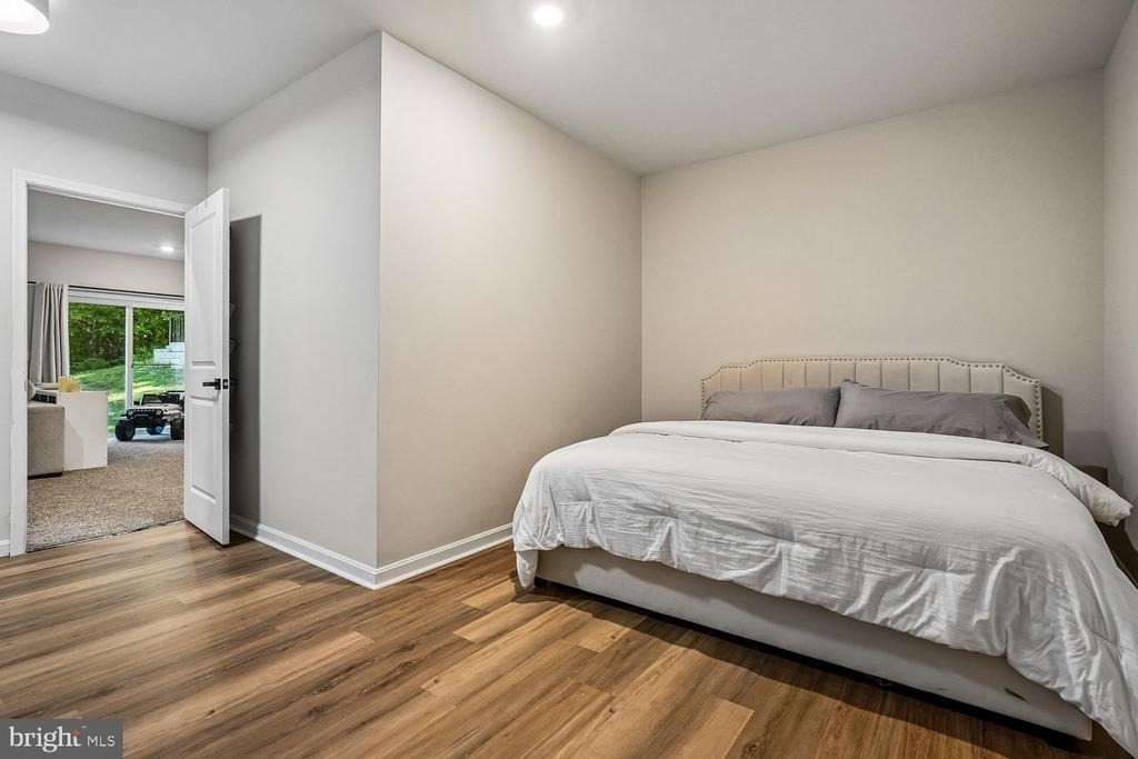 146 Pinewood Road - Photo 46