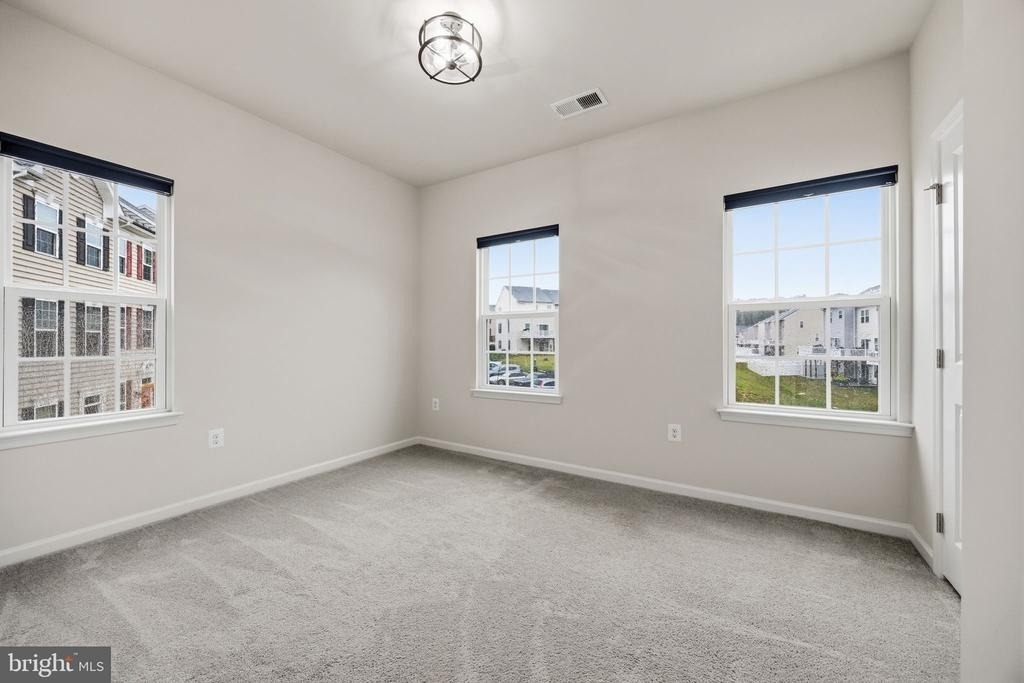 622 Streamview Drive - Photo 19