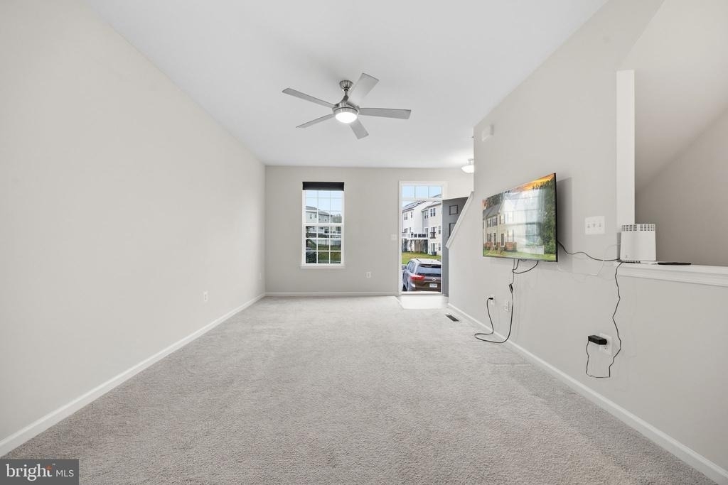 622 Streamview Drive - Photo 5