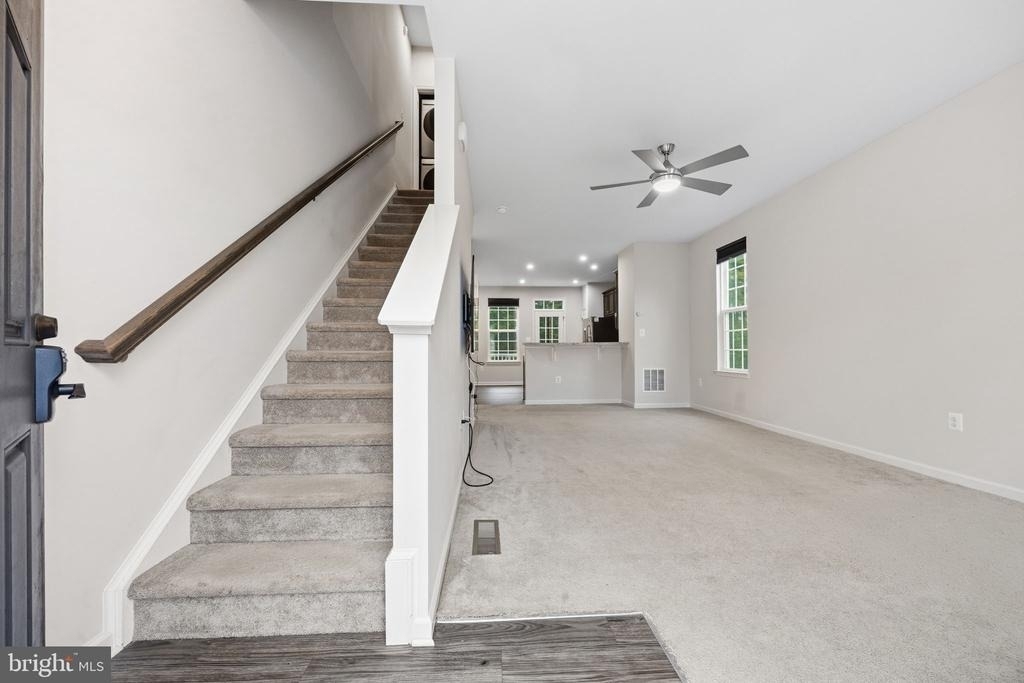 622 Streamview Drive - Photo 6