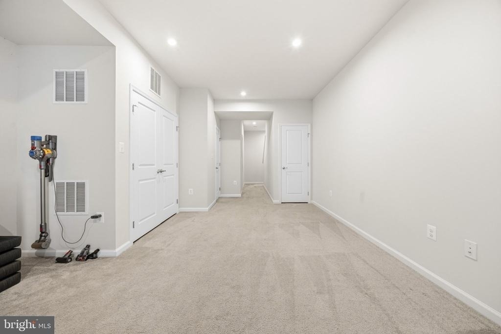 622 Streamview Drive - Photo 23