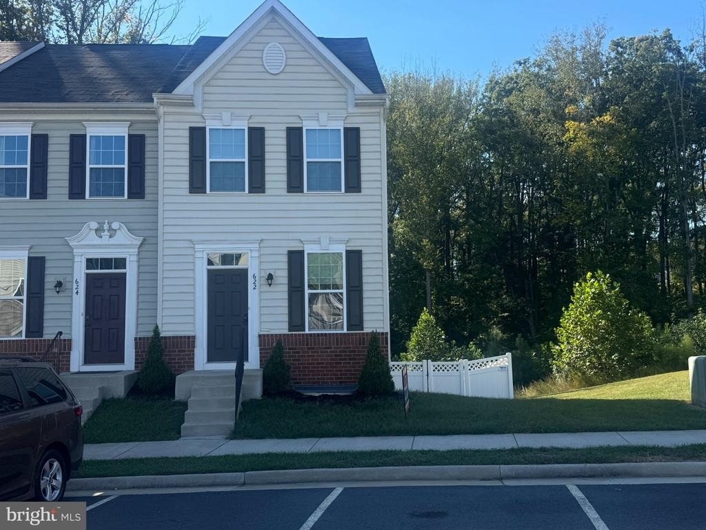 622 Streamview Drive - Photo 0