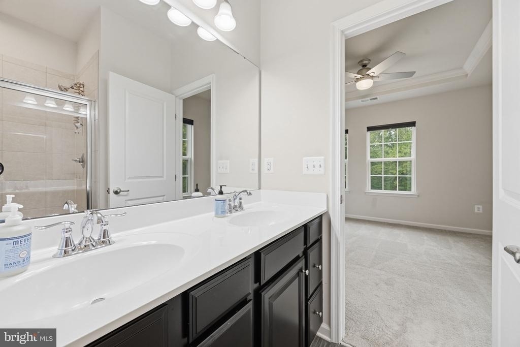 622 Streamview Drive - Photo 18
