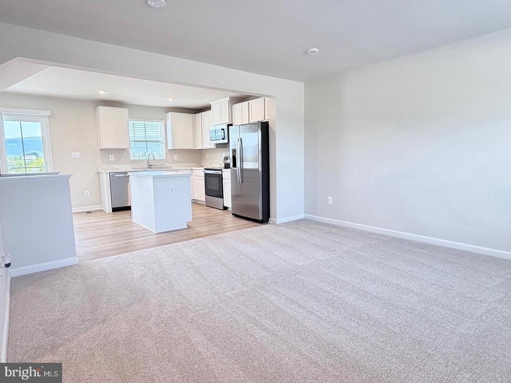 785 Hisey Avenue - Photo 8