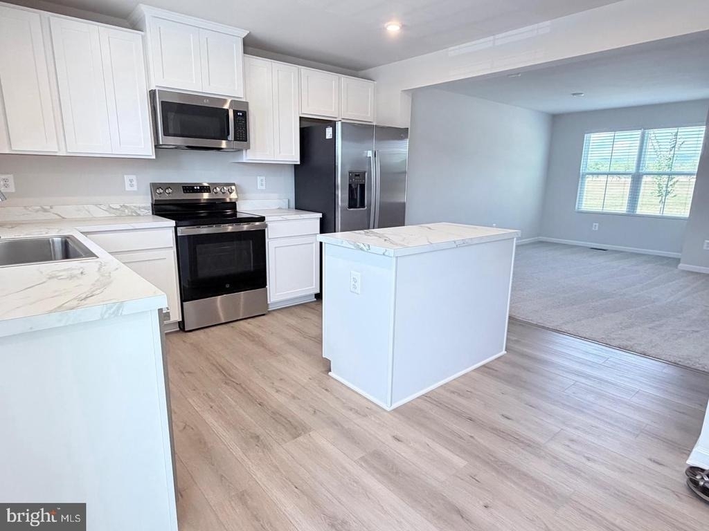 785 Hisey Avenue - Photo 7