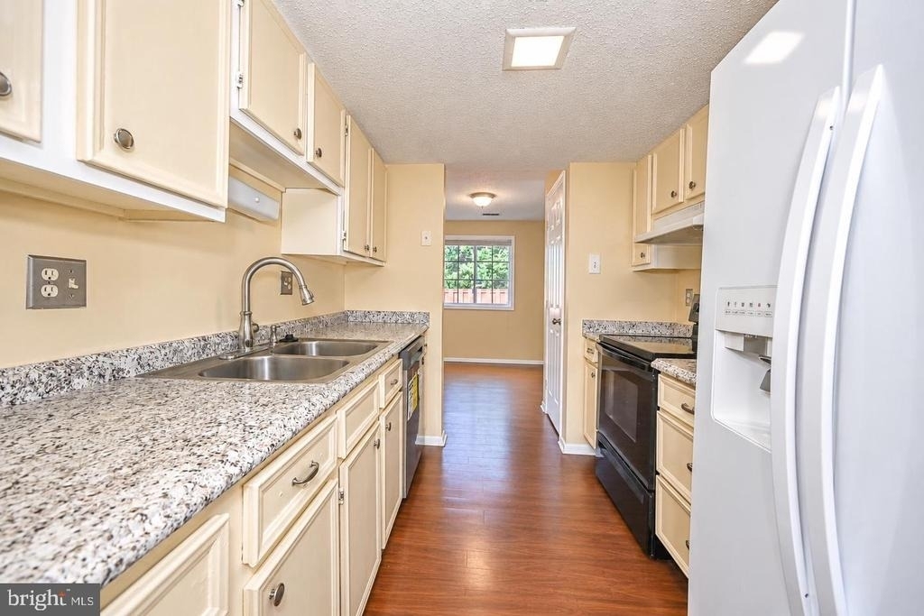 13508 Getty Lane - Photo 3