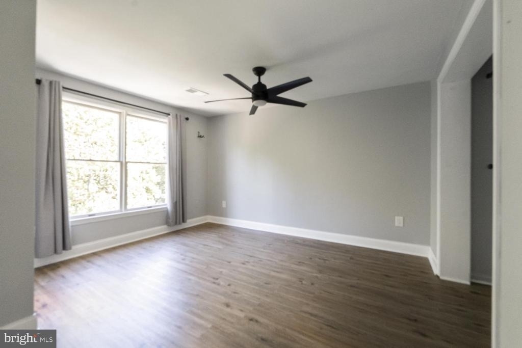 1895 Pohick Creek Court - Photo 12