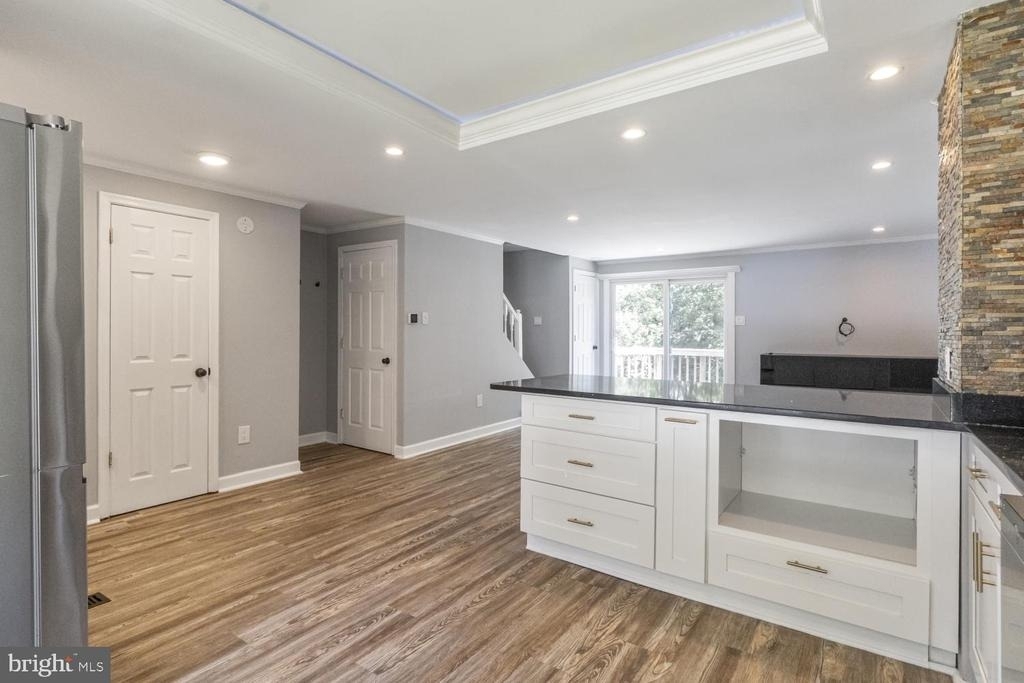 1895 Pohick Creek Court - Photo 9