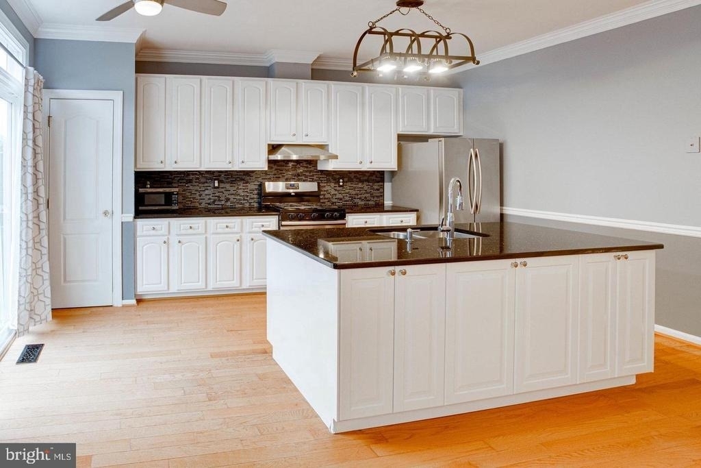 938 Herons Run Lane - Photo 11