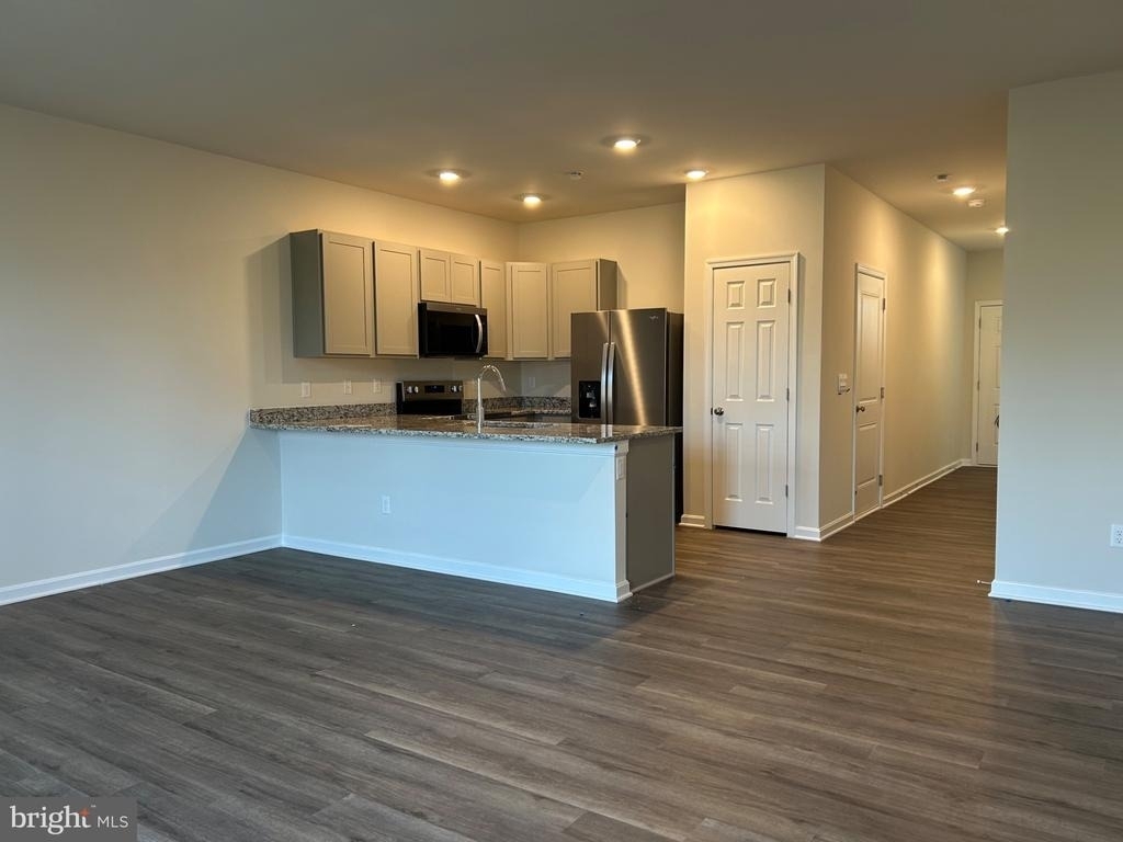 131 Rae Court - Photo 7