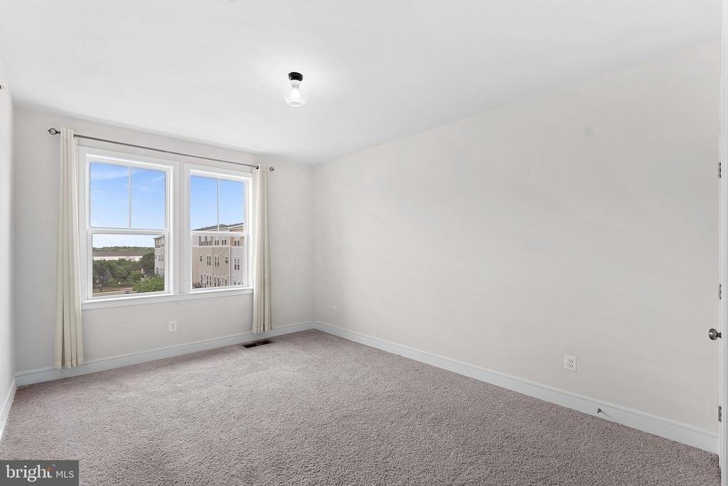 41963 Pickwick Mill Terrace - Photo 12